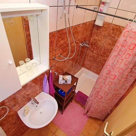 Apartman Filipovic - Comfort One-bedroom With Balcony And Sea Vie... *
