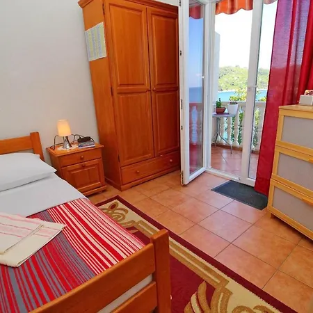 Filipovic - Comfort One-bedroom With Balcony And Sea Vie... * Babino Polje